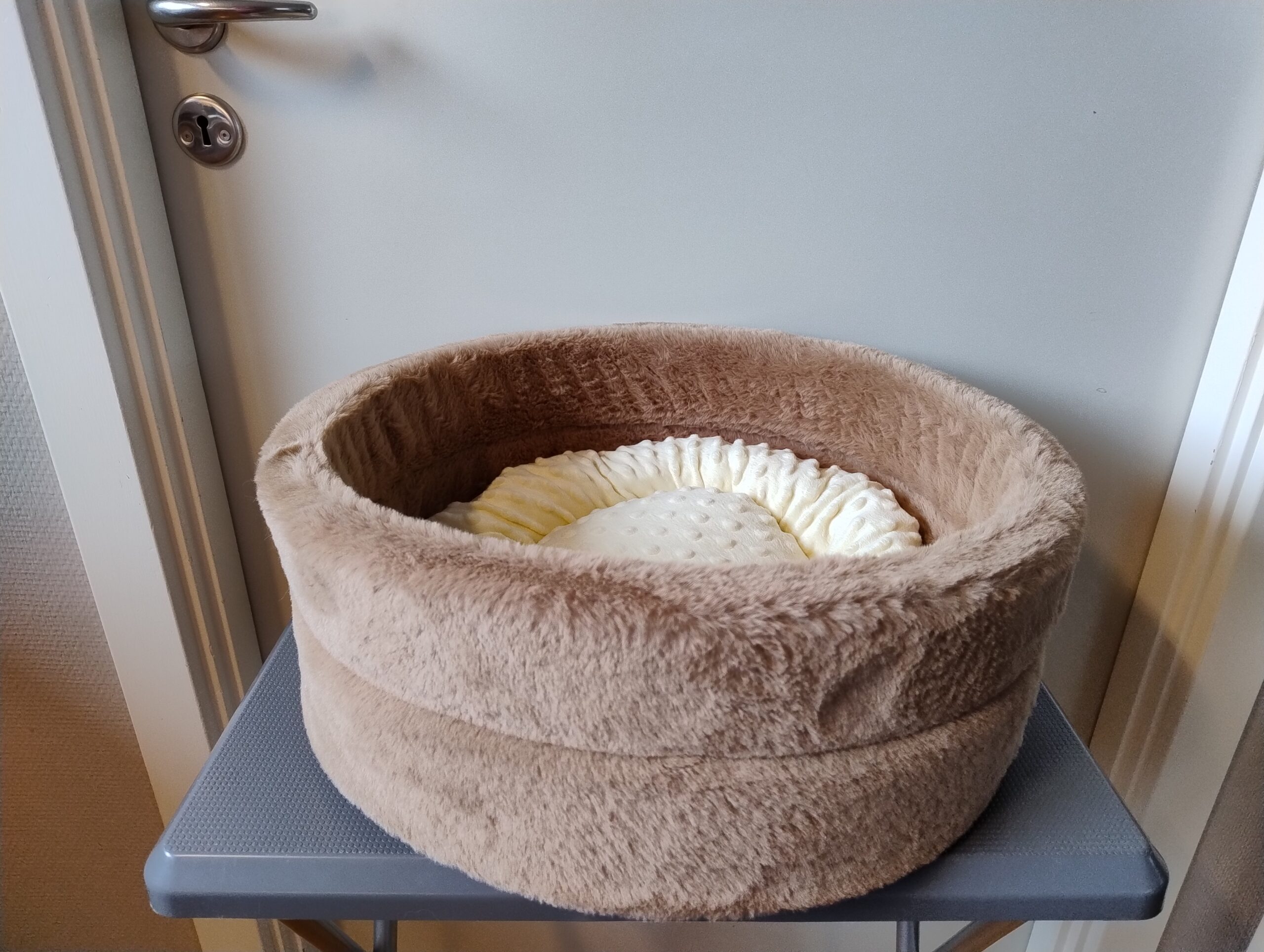 Rund Seng 40 cm - Beige/creme